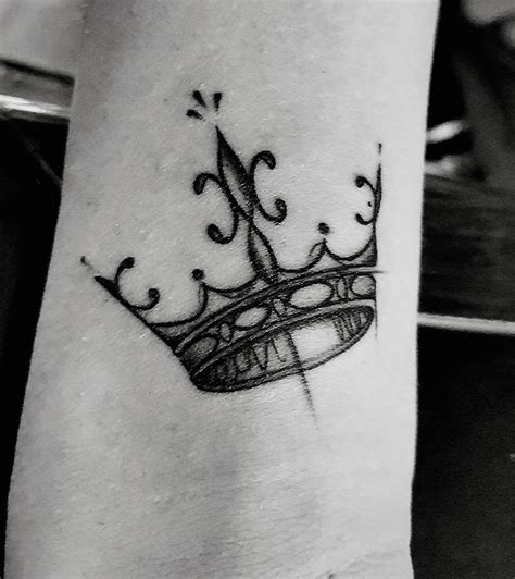 Design Of Crown Tattoo Crown Tattoos For Women Queen Tattoo Crown