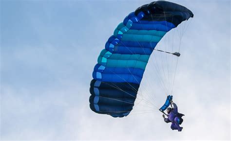 parachutes work western  york skydiving