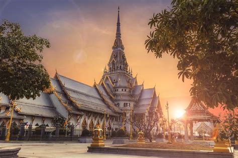 thai culture      visiting thailand bangkok