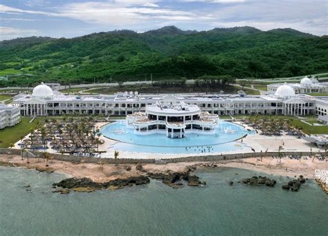 grand palladium jamaica resort spa jamaica hooplahotels
