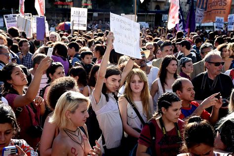 40 Fotos Del Tetazo Que Se Realizó En El Obelisco Infobae