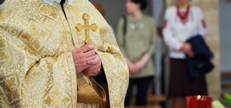 La Vestimenta Del Papa ¿qué Significan Todas Sus Prendas