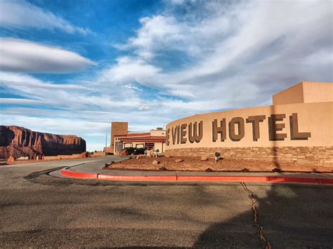 hotel review  view hotel monument valley utah travel