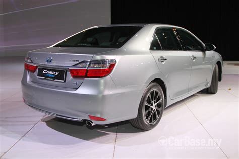 toyota camry xv facelift  exterior image   malaysia reviews specs prices