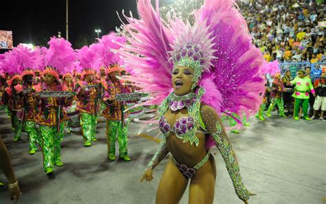 carnaval  generara   millones en brasil economia