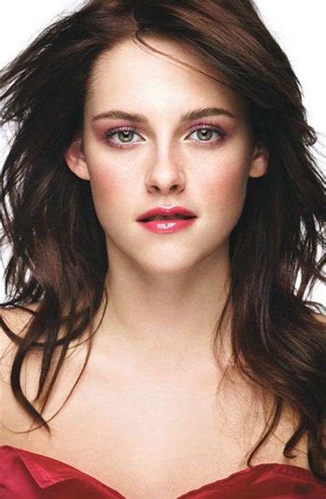 hollywood bollywood stars bella swan profile  pictures