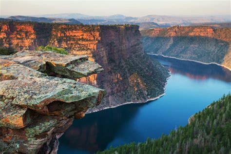 man drowns  flaming gorge  boat capsizes   rescued