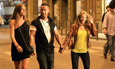 Jersey Shore S Mike Gets Himself Into A Cosy Situation With Two Women