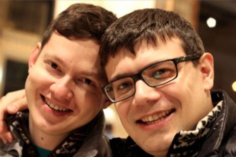 darius blog wzruszająca historia o pary gejów z rosji
