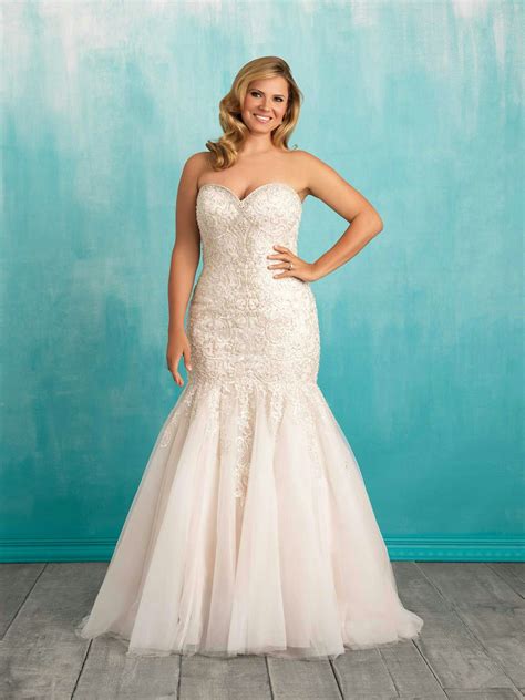 these 8 plus size wedding gown designers are perfect for body positive