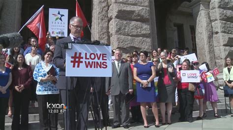 More Texas Counties Issuing Same Sex Marriage Licenses Youtube