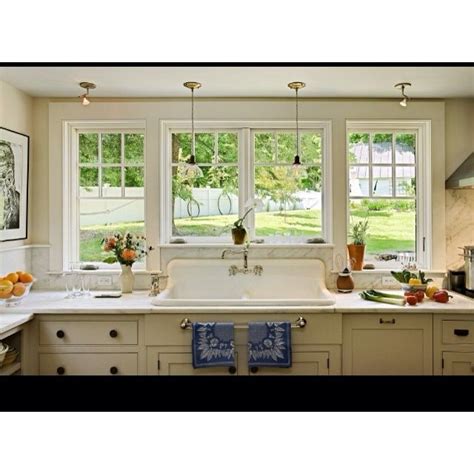 images  windows  pinterest traditional kitchens window  sconces