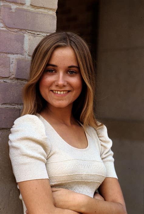 «try Not To Smile When You See Maureen Mccormick Who Portrayed Marcia