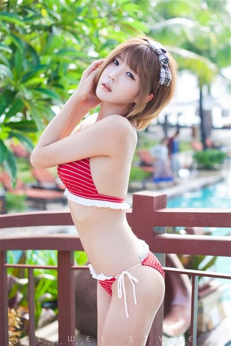 the iskandaloso group the cutest and sexiest asians heo yun mi smoking hot photos