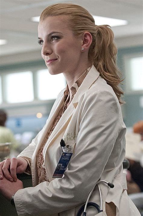Betty Gilpin Dr Roman On Nurse Jackie People Are