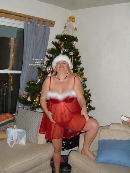 Santa S Helper January 2005 Voyeur Web