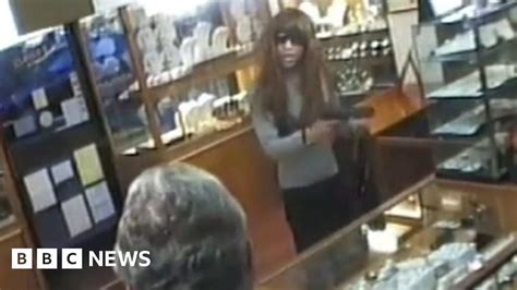 man who dressed as woman in jewellery robbery attempt jailed bbc news