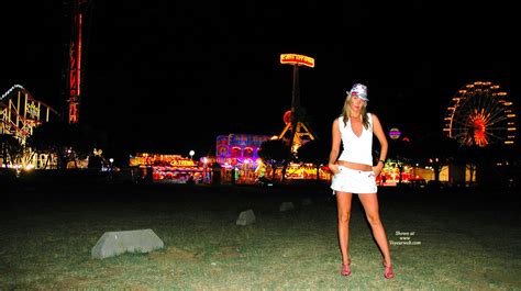 nude girlfriend on heels pl milangirl at lunapark september 2010 voyeur web