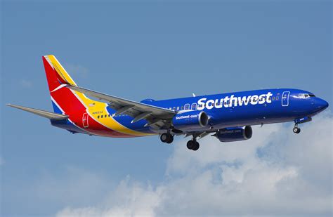 boeing   southwest airlines   description   plane