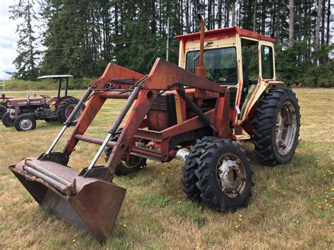 belarus   wheel drive hp tractor  front  loader  auctions