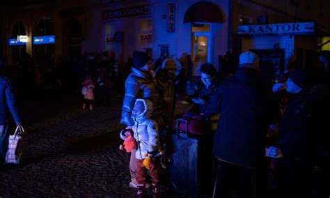 Vigilantes Stalk Ukraine Border As Sex Traffickers Target Fleeing Women