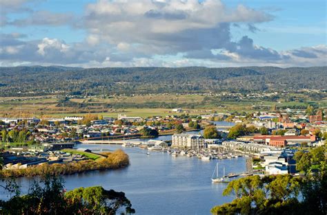 towns    visit  tasmania urban list