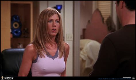 jennifer aniston poses topless to prove that there is nothing