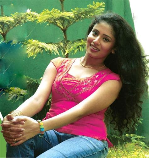 Manjula Kumari Famous Sinhala Tele Drama Actress