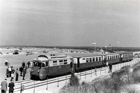 oostvoorne bonde light rail train tracks wagons rotterdam locomotive railway holland dutch
