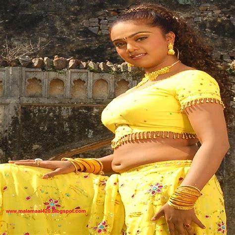 Nesha Jawani Ki Abinayasri In Hot Tight Yellow Blouse Hot