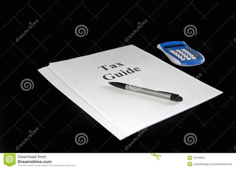 het document van de gids van de belasting met  en calculator stock foto image  informatie
