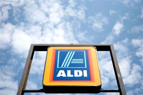 aldi   retailers   thriving  tough times timecom