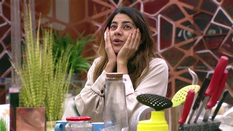 Nikki Dreams About A Housemate Date 12 02 2021 Online Voot