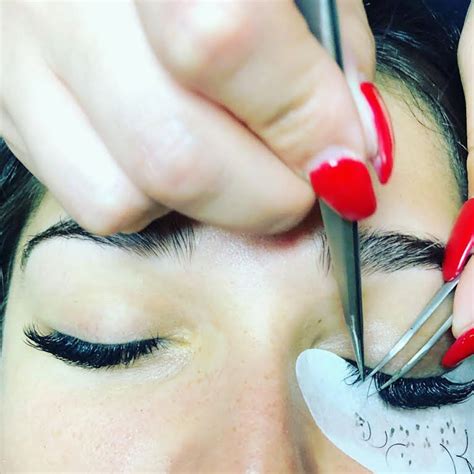 lash therapy eyelash extensions salon  centereach ny