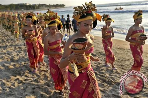 Mengenal Suku Bali Aga Penduduk Asli Pulau Dewata Kbk