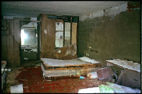 Decaying Room In An Abandoned Motel Rural New York State … Flickr