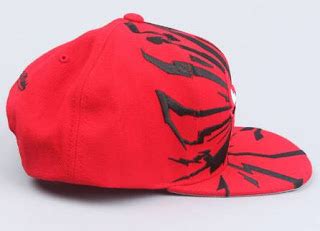 mitchell  ness chicago bulls red earthquake snapback hat caps