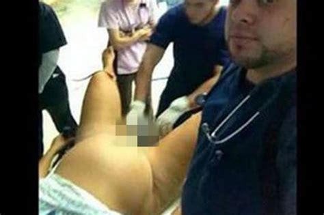 Doctor Takes Selfie Next To Woman Giving Birth Daily Star