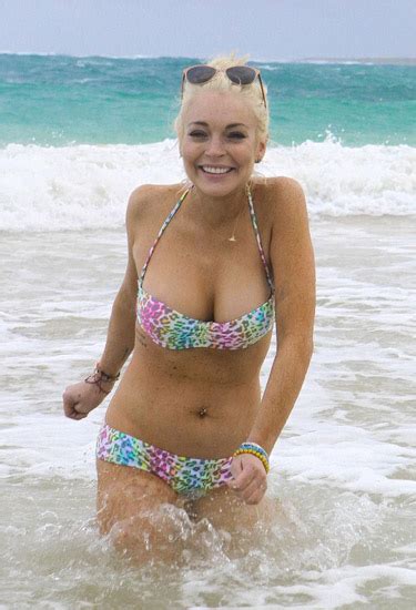 Page 2 Wonderful Model Lindsay Lohan In Her Sexy Bikini