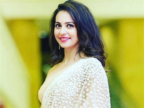 Rakul Preet Singh Got Reminded Of Exams While Shooting Mahesh Babu S