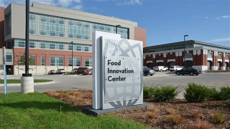 the food processing center can help food manufacturing