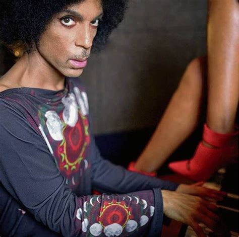 Prince S Former Lover Lifts Lid On Eccentric Star S Sex Dungeon Daily