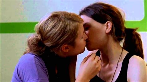 Lesbian Kissing Scenes 11 Kissing Scenes