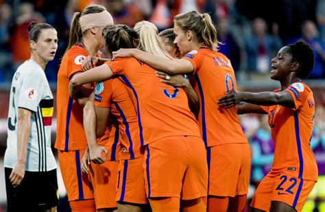 nederlands elftal vrouwen selectie trending hm