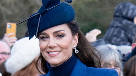 kate middletons  public appearance  abdominal surgery