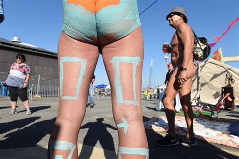 Nude Body Painting Takes Over San Francisco S Urban