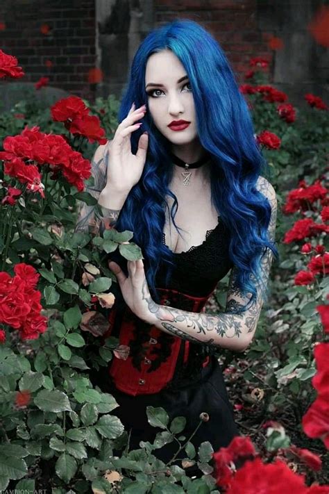 Pin By 𝕷𝖚𝖆𝖓 𝕾𝖙𝖔𝖐𝖊𝖘 On Gothic World Hot Goth Girls Goth Beauty