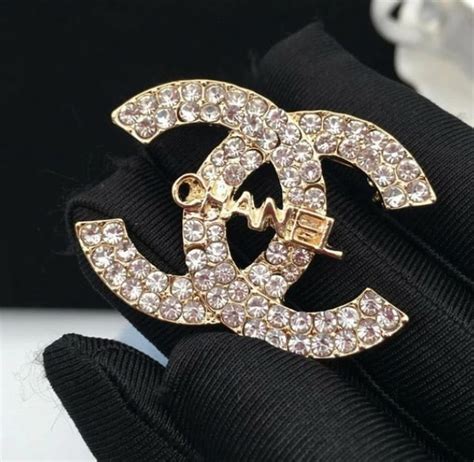 c h a n e l brooches golden brooch for women ready for
