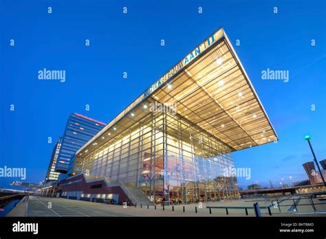 amsterdam muziekgebouw aan  ij  building   ij star stock photo  alamy