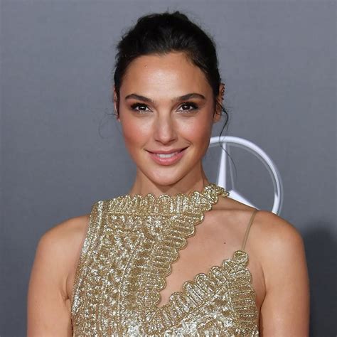 “wonder Woman” Star Gal Gadot Has A Message For “misogynist Sexists